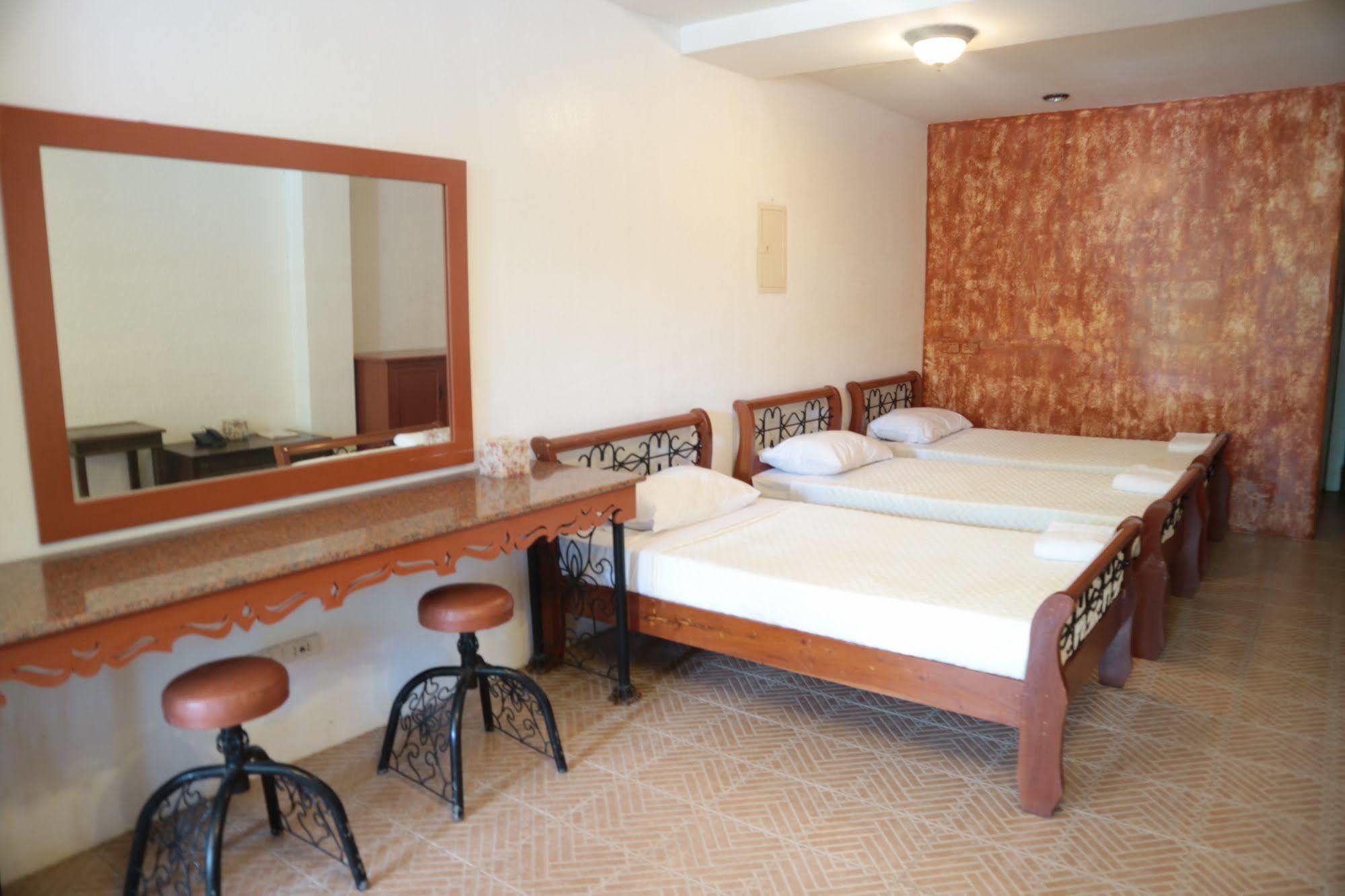Casa La Granja Hotel Iloilo City Luaran gambar